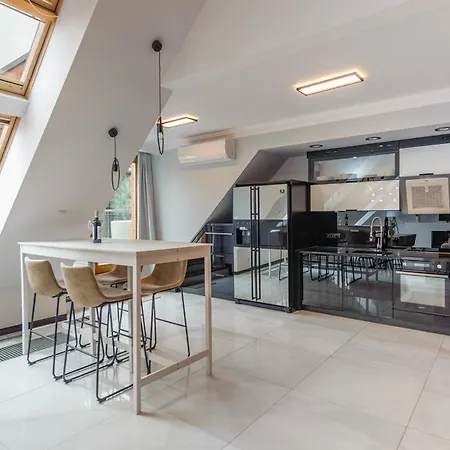 Walk - Premium Duplex With Terrace + 2 Parking Apartmán *