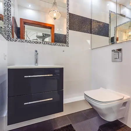 Walk - Premium Duplex With Terrace + 2 Parking *